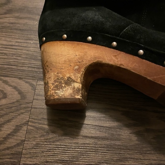 Ugg women’s Lynnea Suede Shearling Fold Cuff Wood Clog Boots - Picture 5 of 5